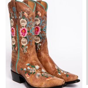 Beautiful Colorful Floral Print Cowboy Boot, Size 8.5